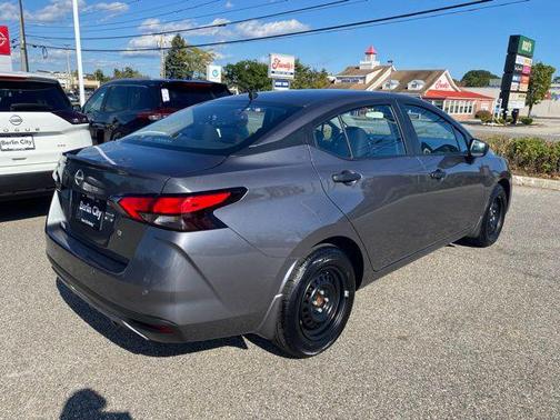 2024 Nissan Versa 1.6 S
