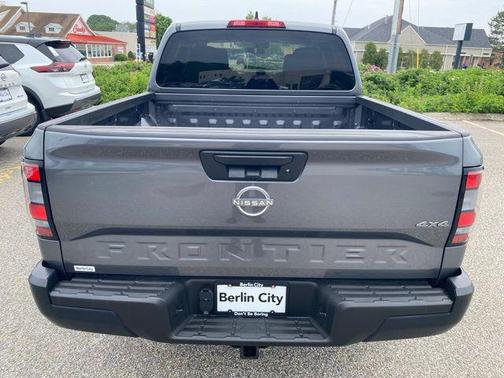 2023 Nissan Frontier S