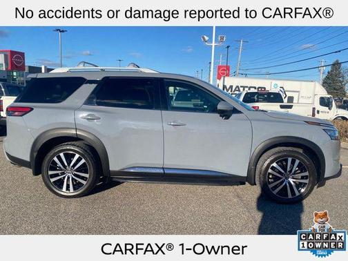 2023 Nissan Pathfinder Platinum 4WD