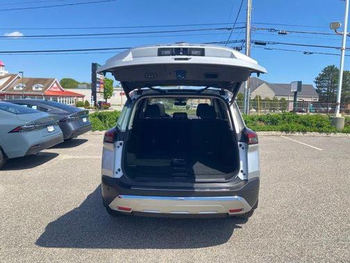 Brilliant Silver Metallic 2023 Nissan Rogue Platinum