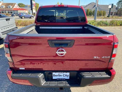 2024 Nissan Frontier SL