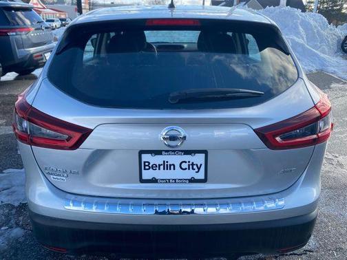 2022 Nissan Rogue Sport S