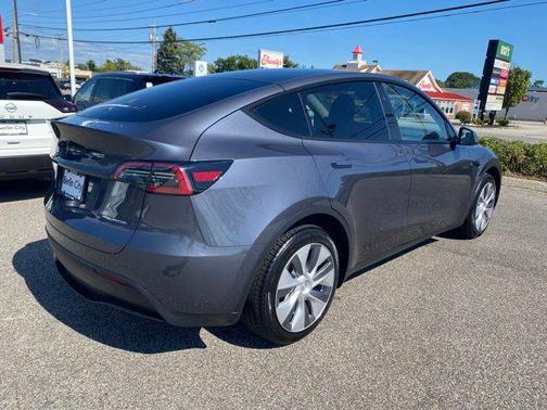 2023 Tesla Model Y Long Range Dual Motor All-Wheel Drive