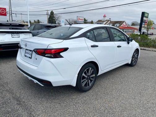 2025 Nissan Versa 1.6 S