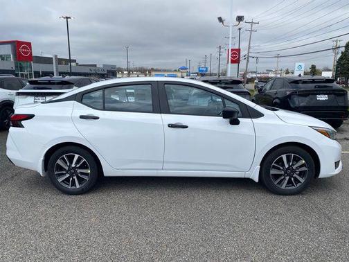 2025 Nissan Versa 1.6 S