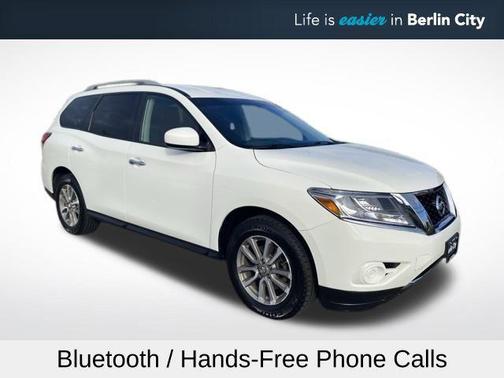 2016 Nissan Pathfinder S