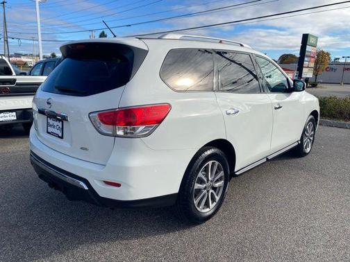 2016 Nissan Pathfinder S