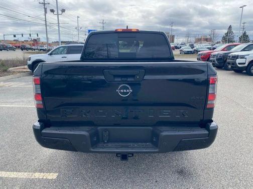 Super Black 2026 Nissan Frontier SV
