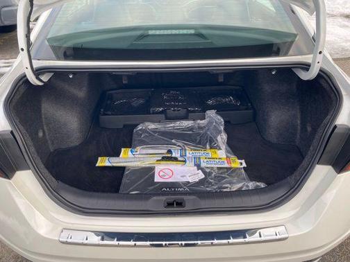 2023 Nissan Altima 2.5 SL