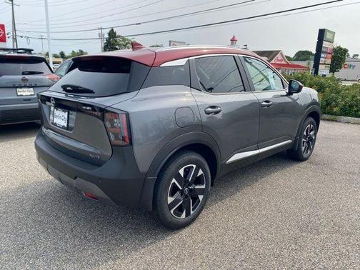 2025 Nissan Kicks SV