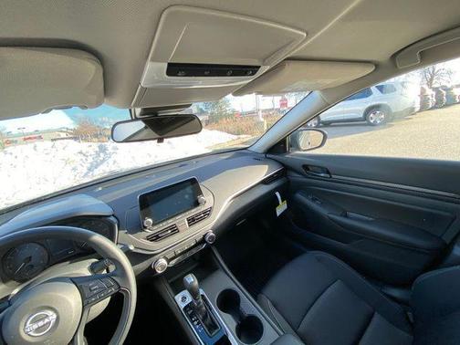 2025 Nissan Altima S FWD