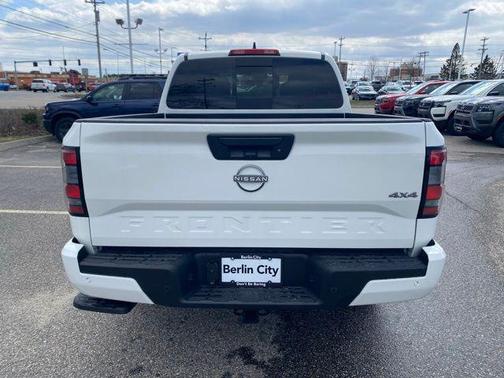 Glacier White 2026 Nissan Frontier SV