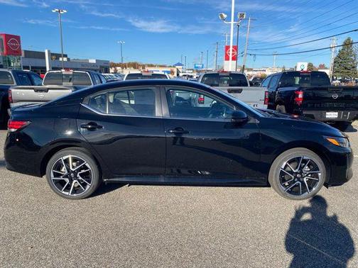 2025 Nissan Sentra SR