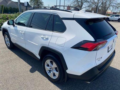 2021 Toyota RAV4 Hybrid XLE