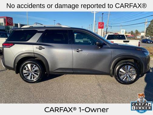 2024 Nissan Pathfinder SL 4WD