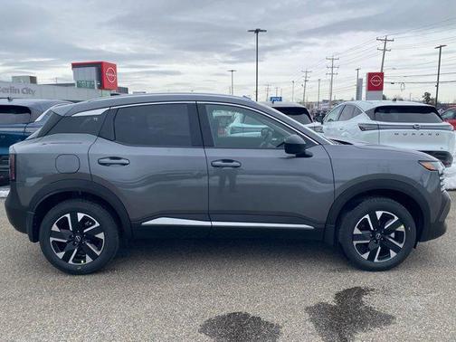 Gun Metallic 2026 Nissan Kicks SV