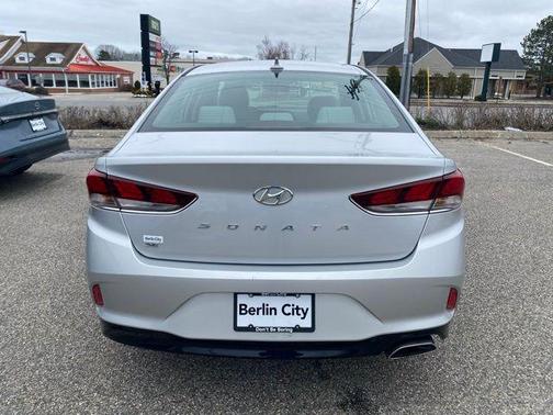 Symphony Silver 2019 Hyundai SONATA SE