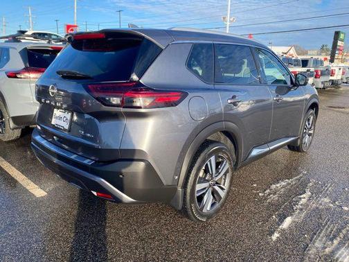 2023 Nissan Rogue SL