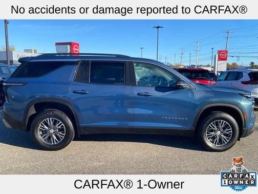 2024 Chevrolet Traverse LT