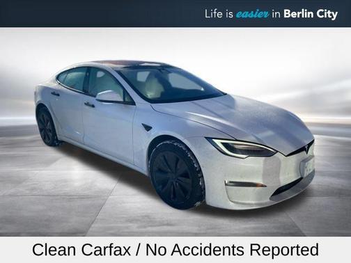 2022 Tesla Model S Base