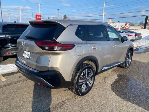 2023 Nissan Rogue SL
