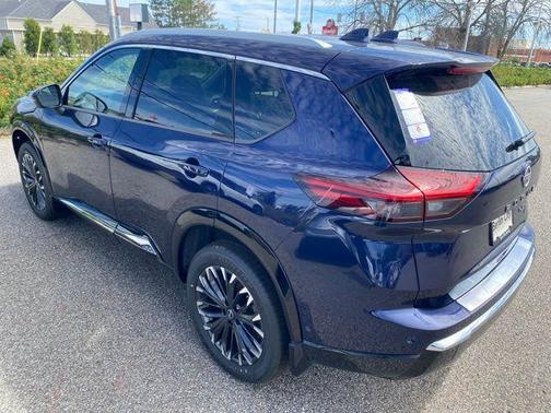 2025 Nissan Rogue Platinum