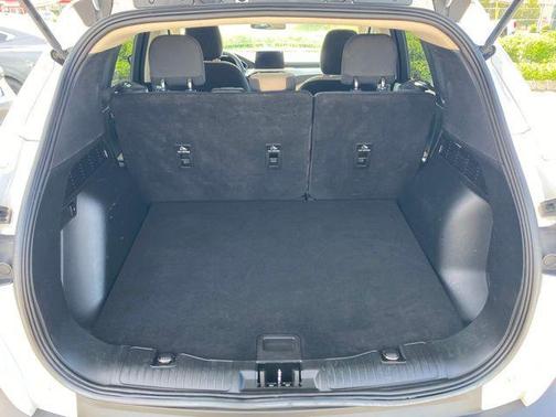 Oxford White 2020 Ford Escape SE