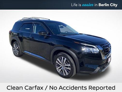 2022 Nissan Pathfinder Platinum 4WD