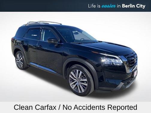 2022 Nissan Pathfinder Platinum 4WD