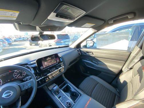 2025 Nissan Pathfinder Rock Creek 4WD