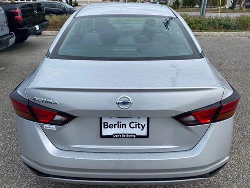 2022 Nissan Altima S FWD