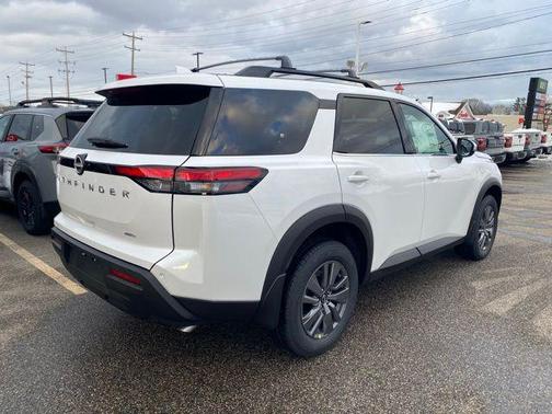 2025 Nissan Pathfinder SV 4WD