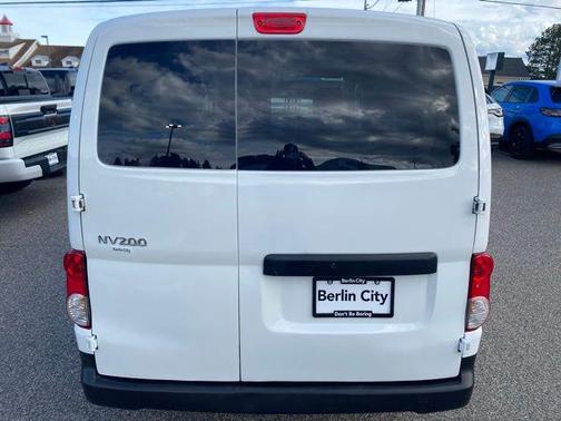 2021 Nissan NV200 S