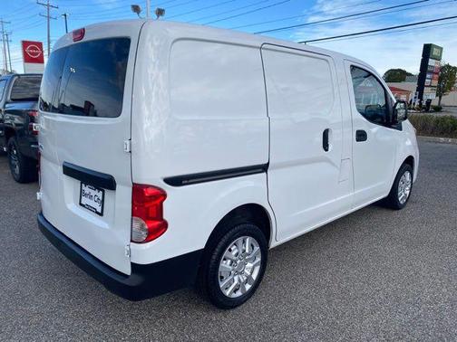 2021 Nissan NV200 S