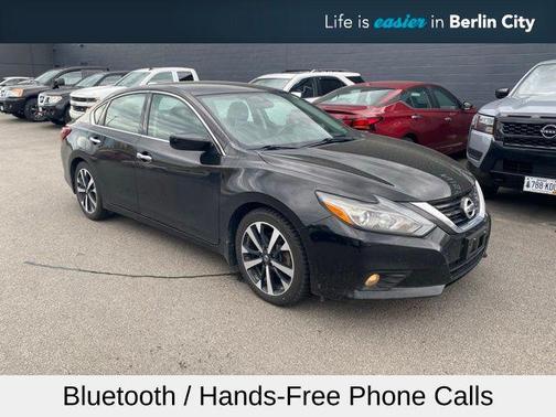 Super Black Clearcoat 2018 Nissan Altima 2.5 SR