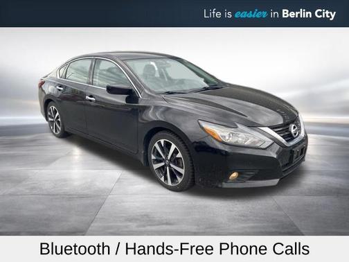 Super Black Clearcoat 2018 Nissan Altima 2.5 SR