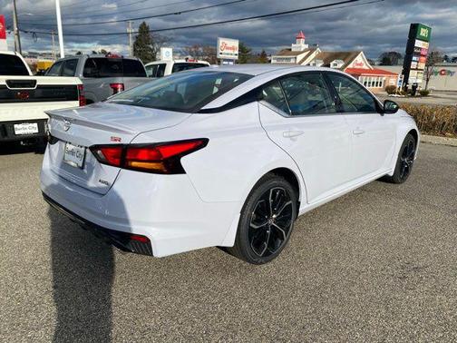 2025 Nissan Altima SR AWD