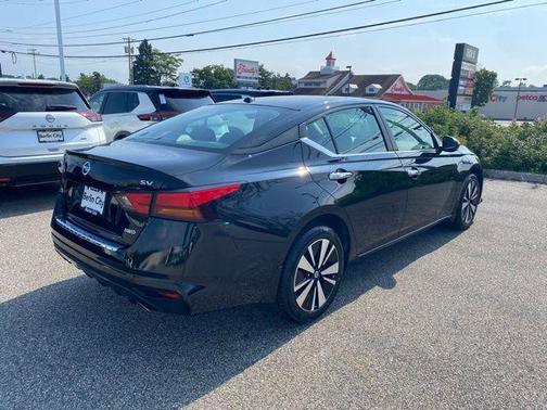 2022 Nissan Altima 2.5 SV