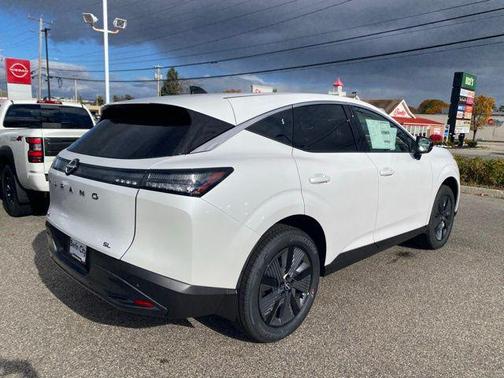 2026 Nissan Murano SL