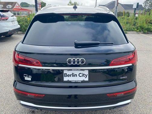 2022 Audi Q5 45 S line Premium