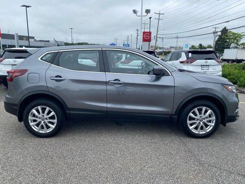 2022 Nissan Rogue Sport S