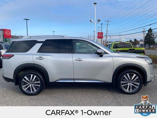 2022 Nissan Pathfinder Platinum 4WD