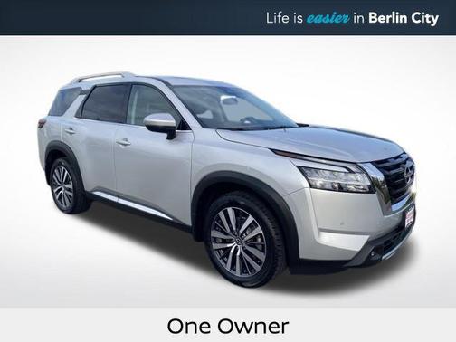 2022 Nissan Pathfinder Platinum 4WD