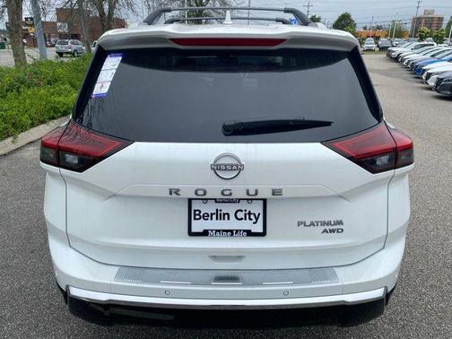 2025 Nissan Rogue Platinum
