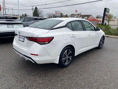2023 Nissan Sentra SV