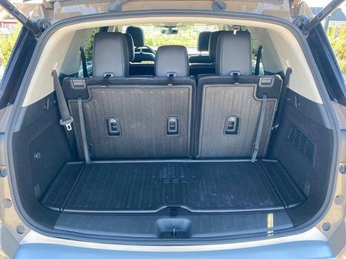 2024 Nissan Pathfinder Platinum 4WD