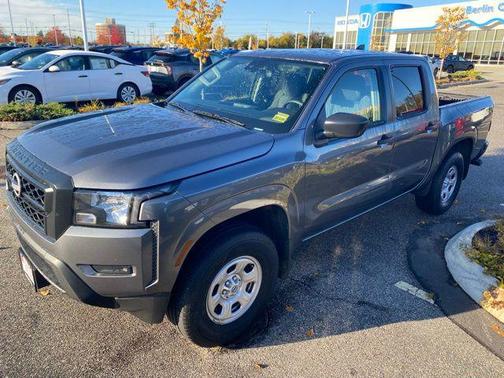 2024 Nissan Frontier S
