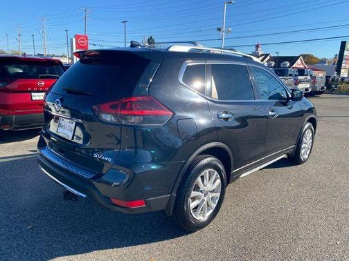 2018 Nissan Rogue SV