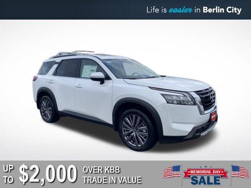 2025 Nissan Pathfinder SL 4WD