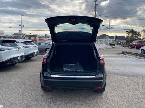 2022 Nissan Rogue Sport SL